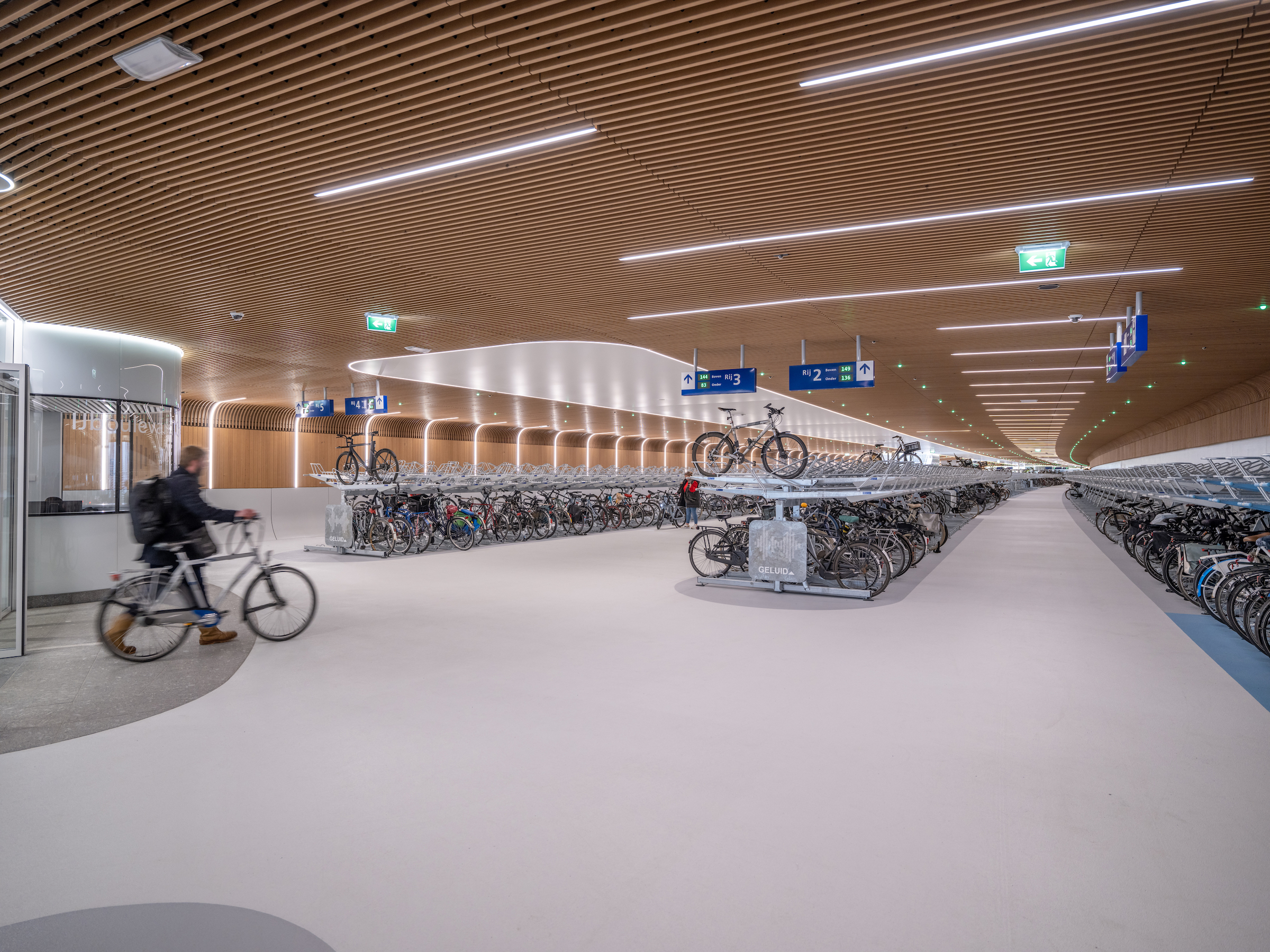 Amsterdam underwater bicycle parking facility, IJboulevard, Photo ©Ossip