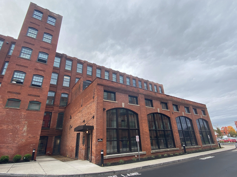 Mason Square Apartments exterior rear