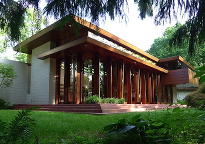 This Usonian house will be moved to Arkansas to prevent flood damage. Images: Ta