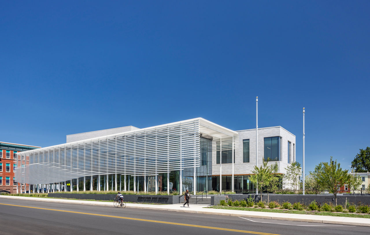 New Pennsylvania State Archives building holds documents dating back to 1680 - Photographer: Albert Vecerka/Esto