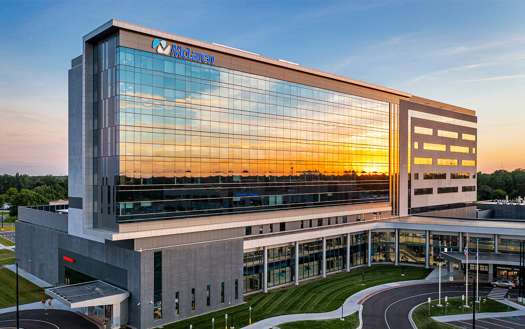 Gresham Smith prefabricated McLaren Greater Lansing Hospital exterior at night