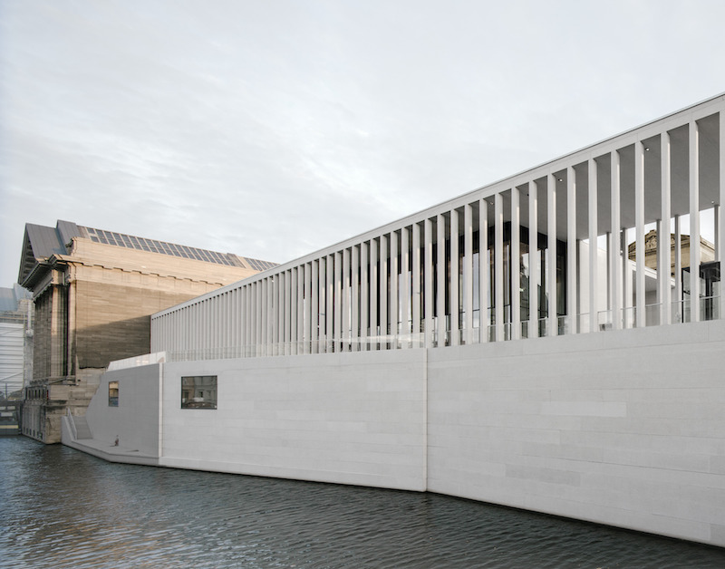 Plinth and tall colonnade