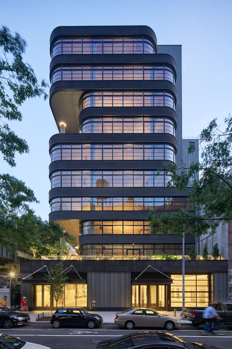 512 West 22nd Street exterior