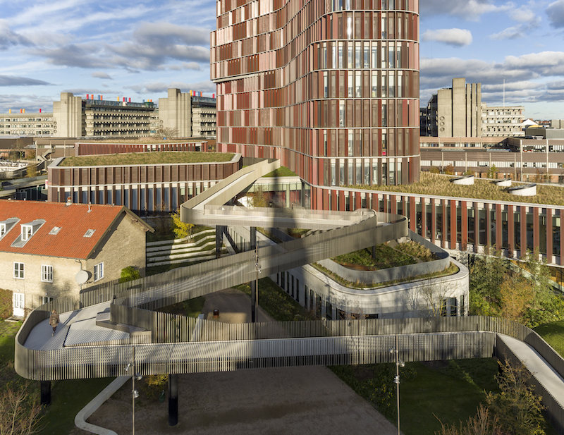 Maersk Tower and the floating path