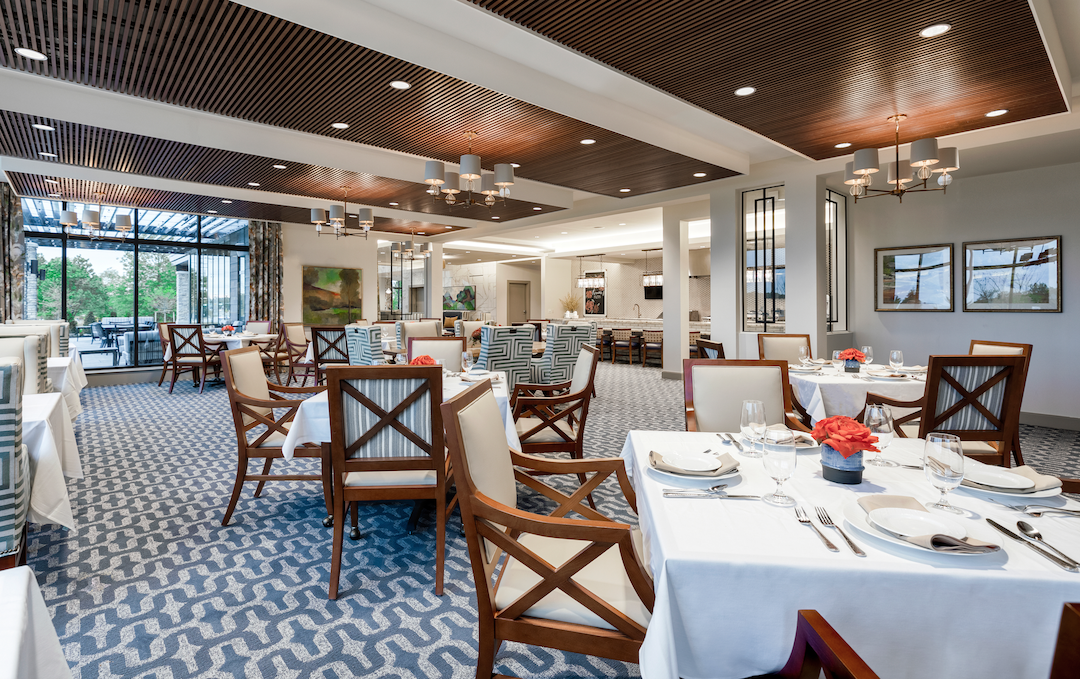 The dining room in the Arbor Terrace at Fulton facility, designed by BCT Architects and Faulkner Design Group (interior designer). Photo: Green Sofa Productions