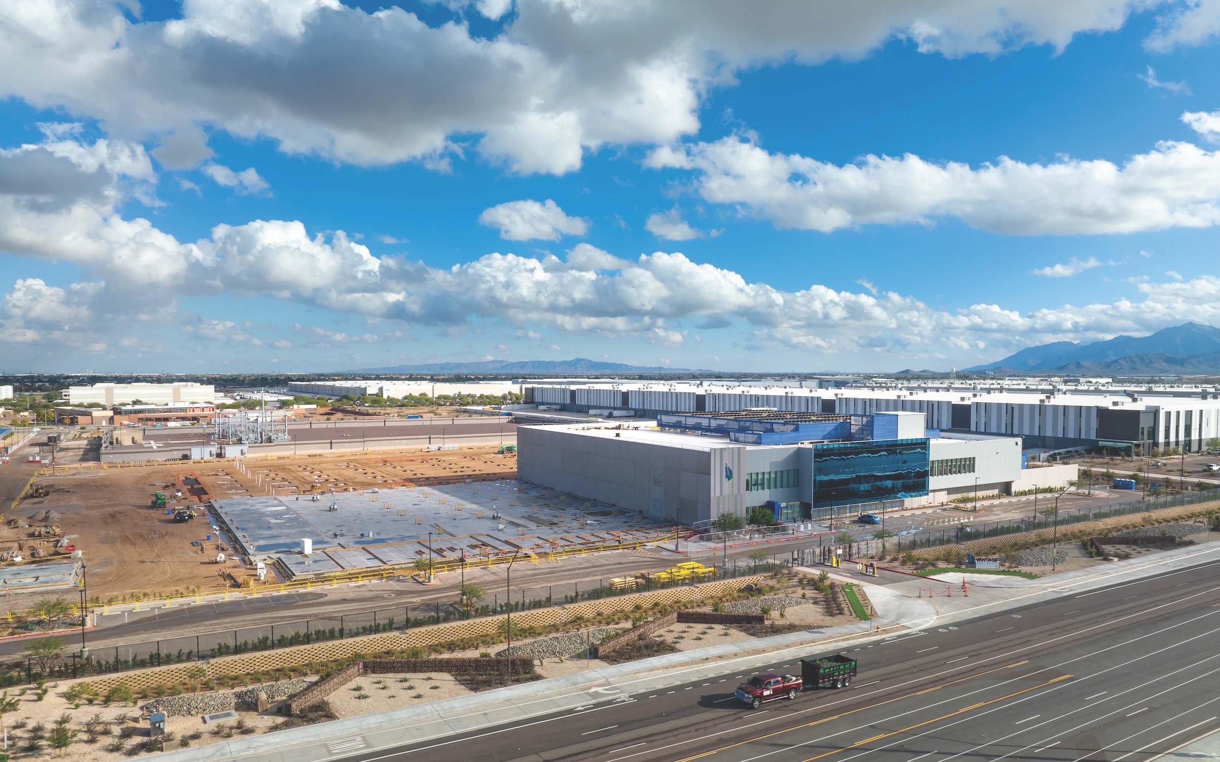  Vantage’s AZ1 campus in Mesa, Ariz. Photo courtesy Corgan