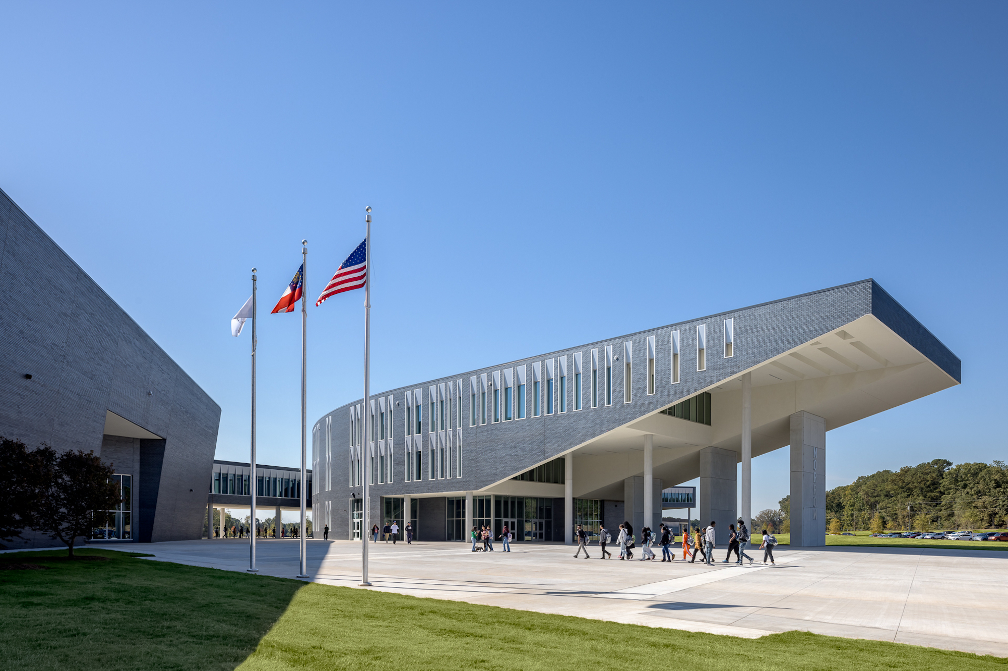 Morrow High School Ellenwood, Georgia, by Perkins and Will The curving, S-shaped classroom building follows the ridge that runs across the greenfield site, reducing impact on its wetlands.