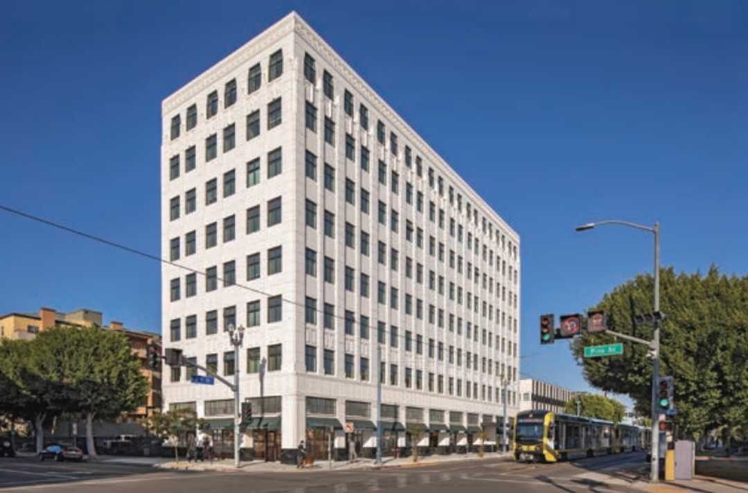 Exterior of Regency Palms senior living, Long Beach CA by KTGY