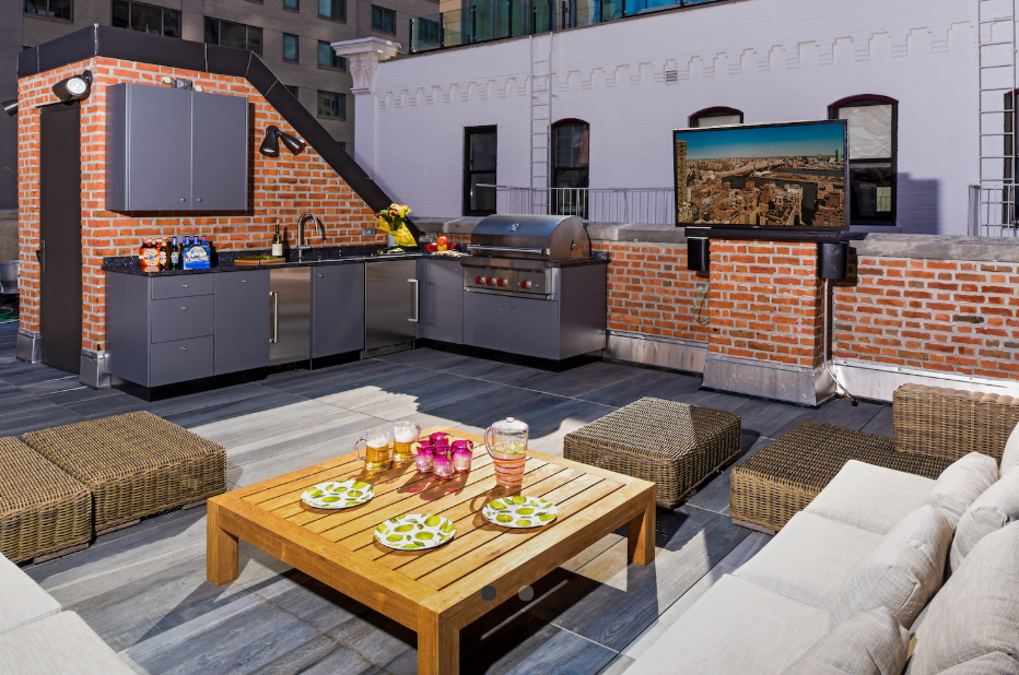 TREX Outdoor Kitchen urban NYC