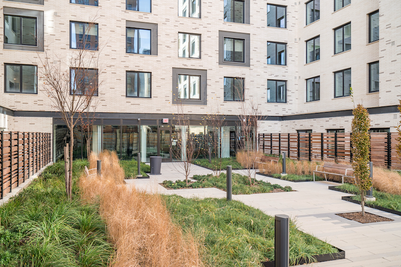 The Lois exterior courtyard