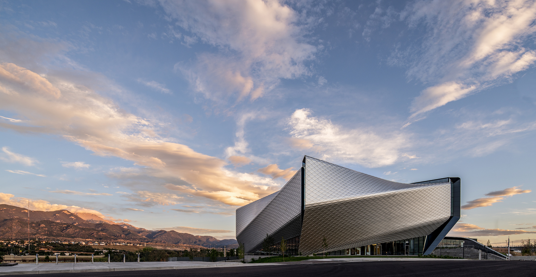 GE Johnson joins DPR Construction U.S. Olympic and Paralympic Museum, Colorado Springs photo by Jason O’Rear