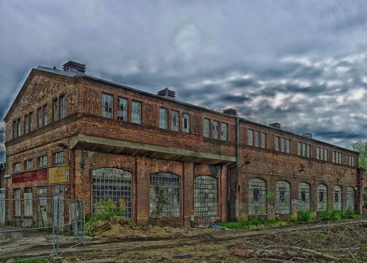 Can you make a new building as cool as a warehouse?