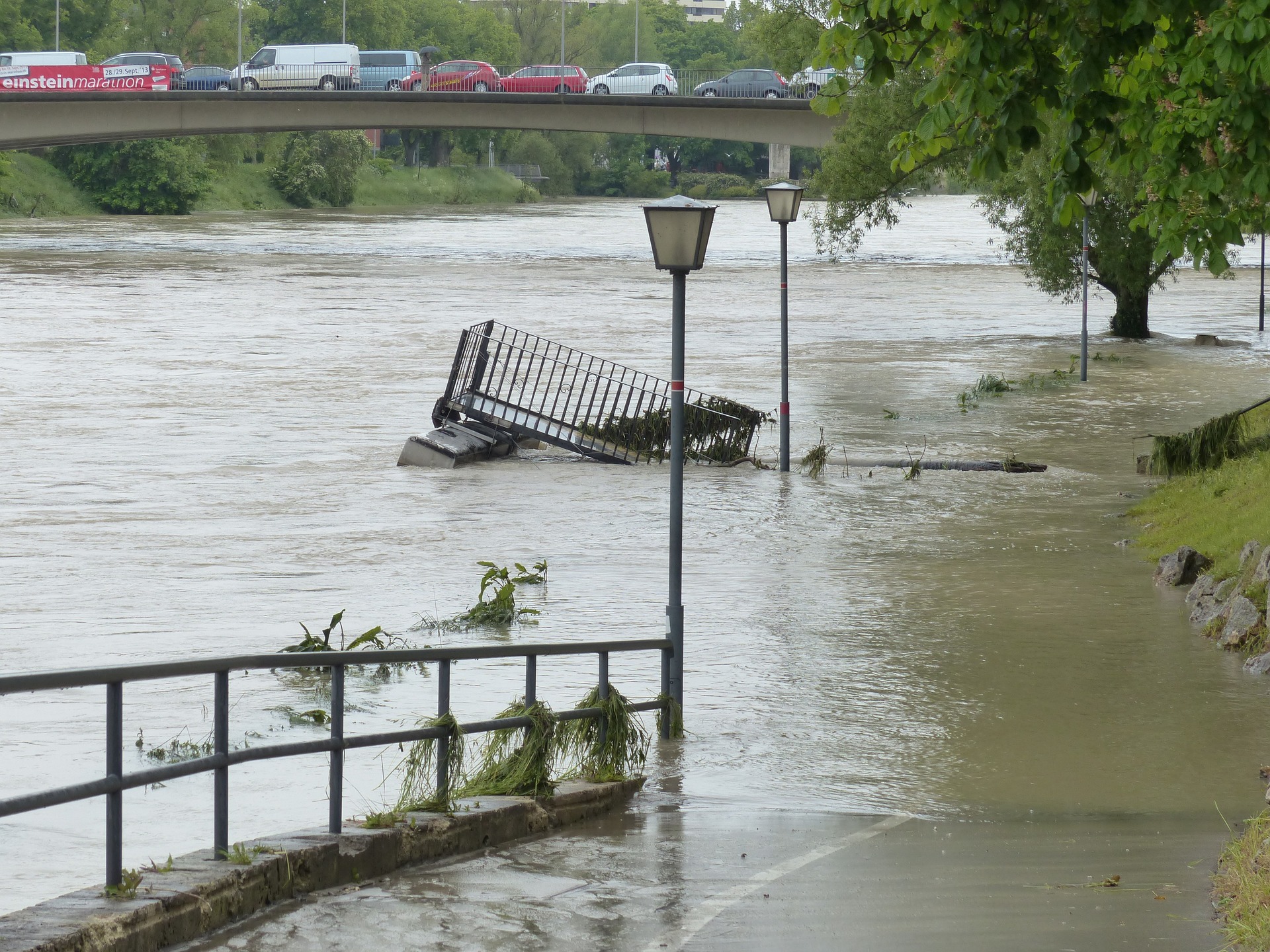 U.S. is reducing floodplain development in most areas, Image by Hans from Pixabay