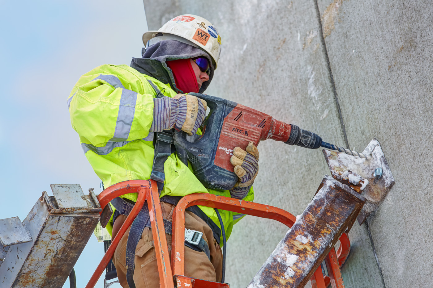 Fabcon structural precast panels are produced in one of our four, climate-controlled facilities ensuring uninterrupted production, quality and efficiency to every project.