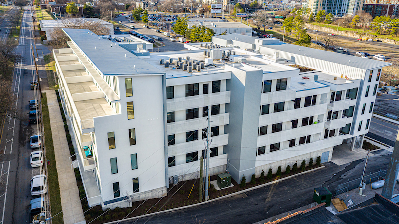 Illume offers 77 one- and two- bedroom residences (700-1,300 sf) in Nashville’s Gulch View neighborhood. Photos Emily DeSimon, SQFT Photography, www.sqftnashville.com