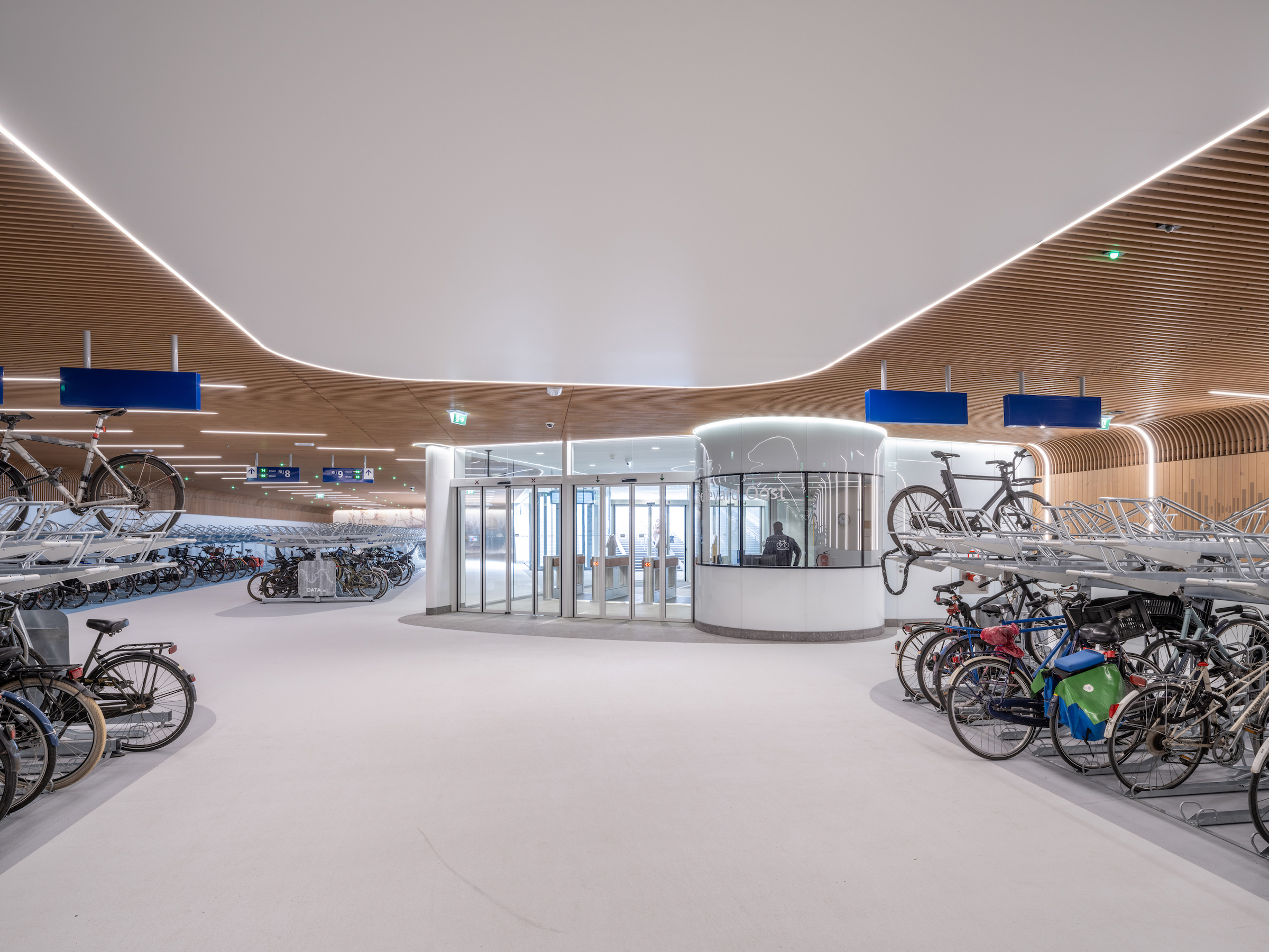 Amsterdam underwater bicycle parking facility, IJboulevard, Photo ©Ossip