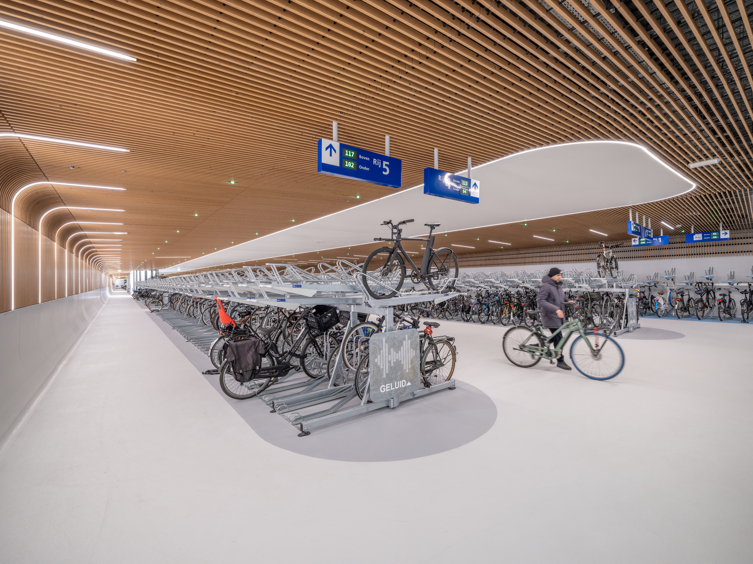 Amsterdam underwater bicycle parking facility, IJboulevard, Photo ©Ossip