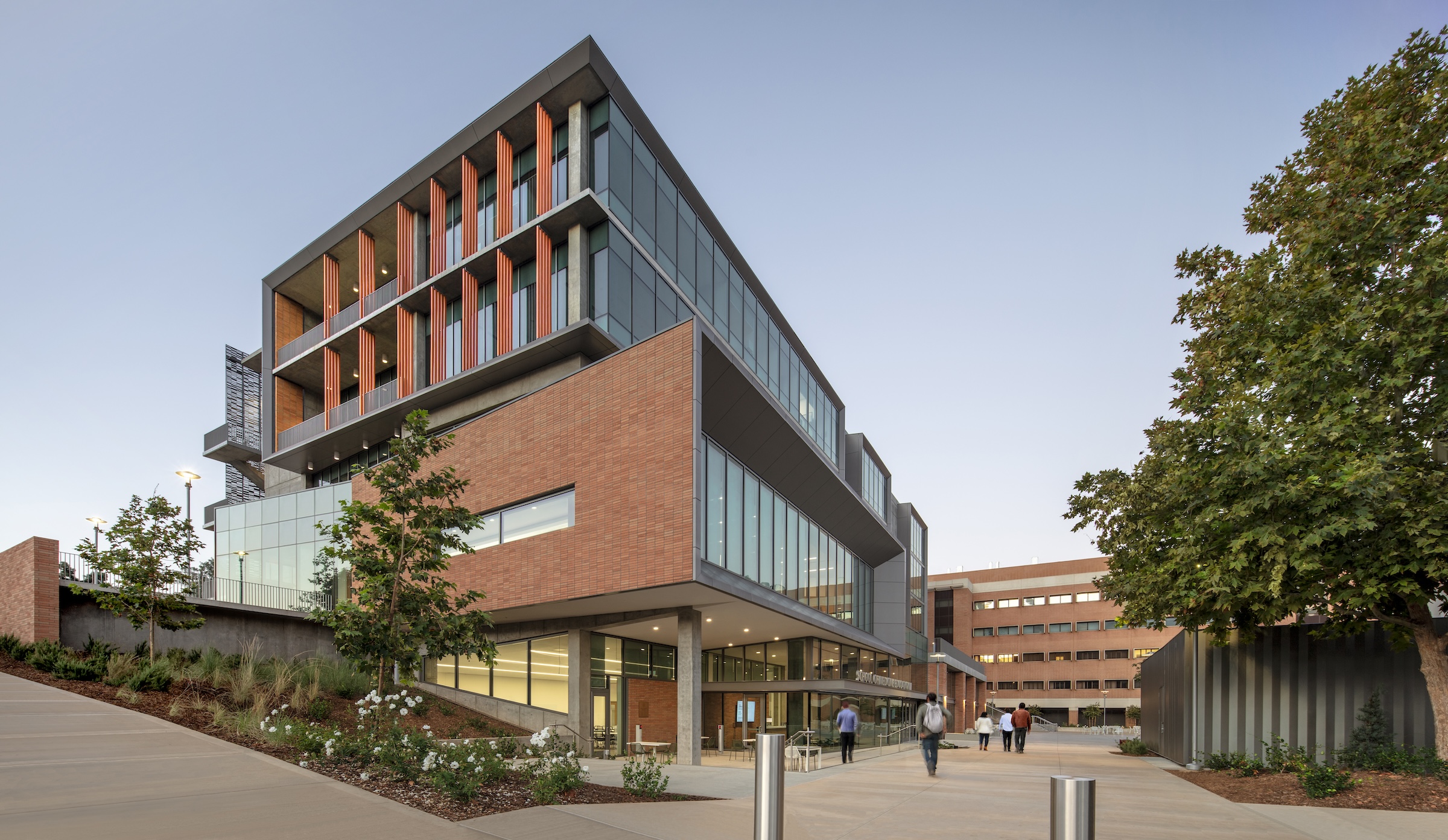 The University of California, Riverside, School of Medicine has opened the 94,576-sf, five-floor Education Building II (EDII). Photo: Bill Timmerman Photography