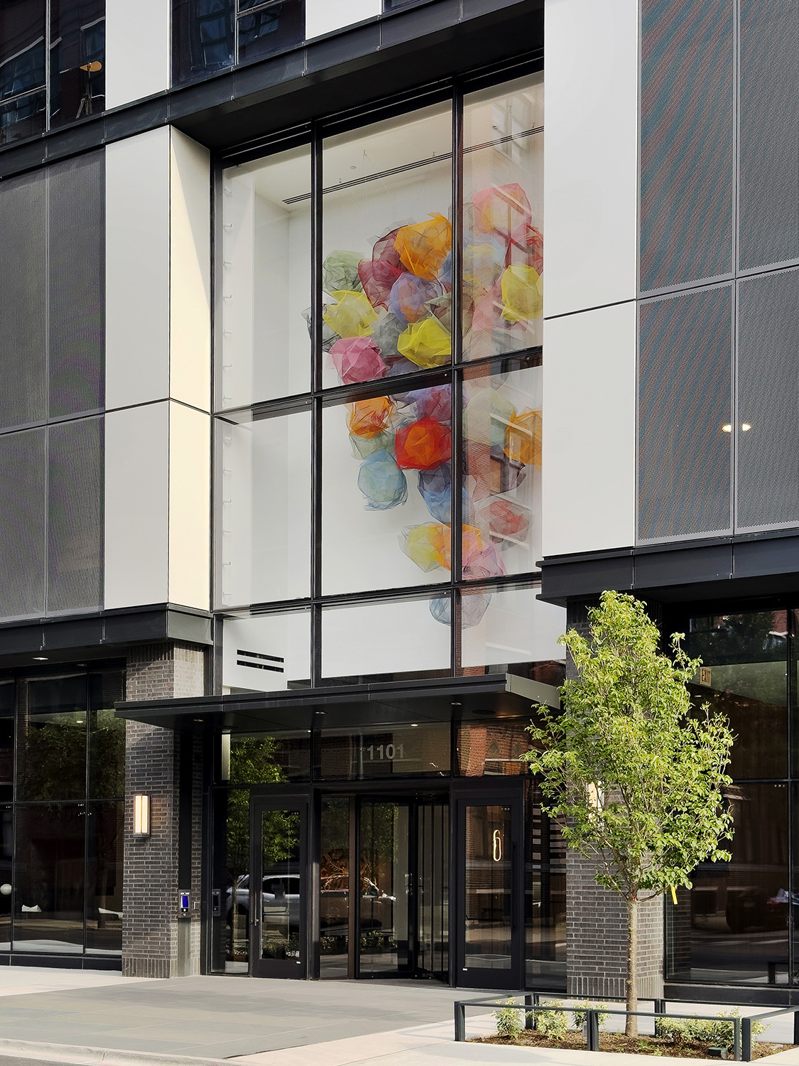 Chicago's 19-story Coppia luxury multifamily features geometric figures on the façade Photo © Eric Laignel, courtesy Goettsch Partners