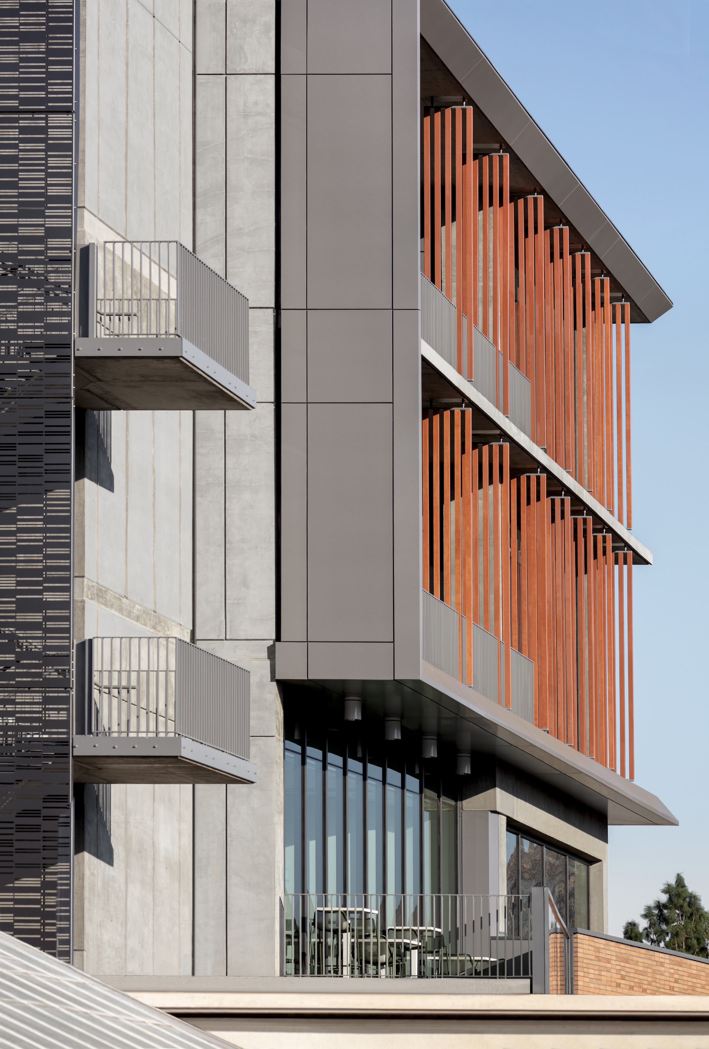 The University of California, Riverside, School of Medicine has opened the 94,576-sf, five-floor Education Building II (EDII). Photo: Bill Timmerman Photography