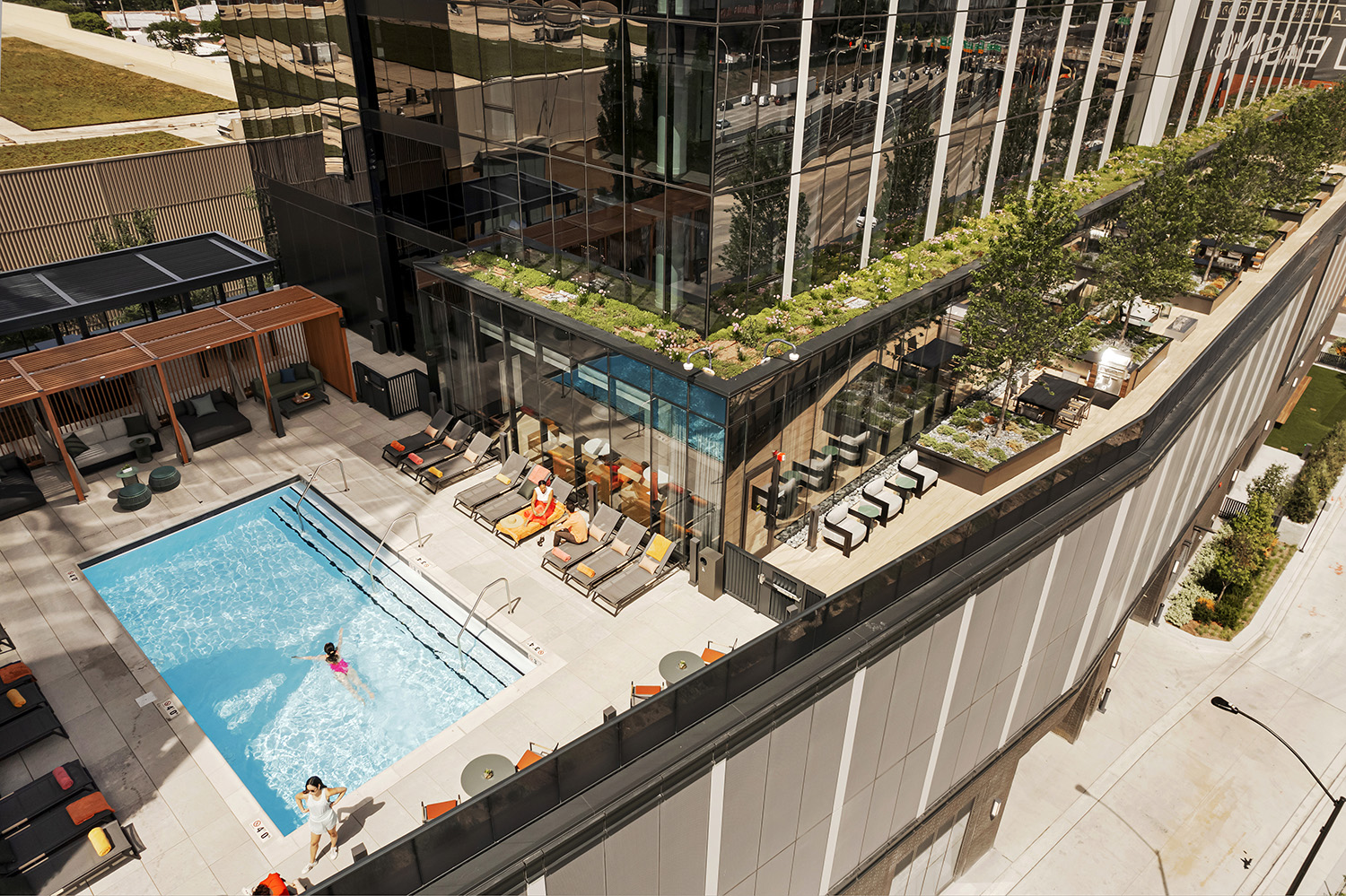 Chicago's 19-story Coppia luxury multifamily features geometric figures on the façade Photo © Eric Laignel, courtesy Goettsch Partners