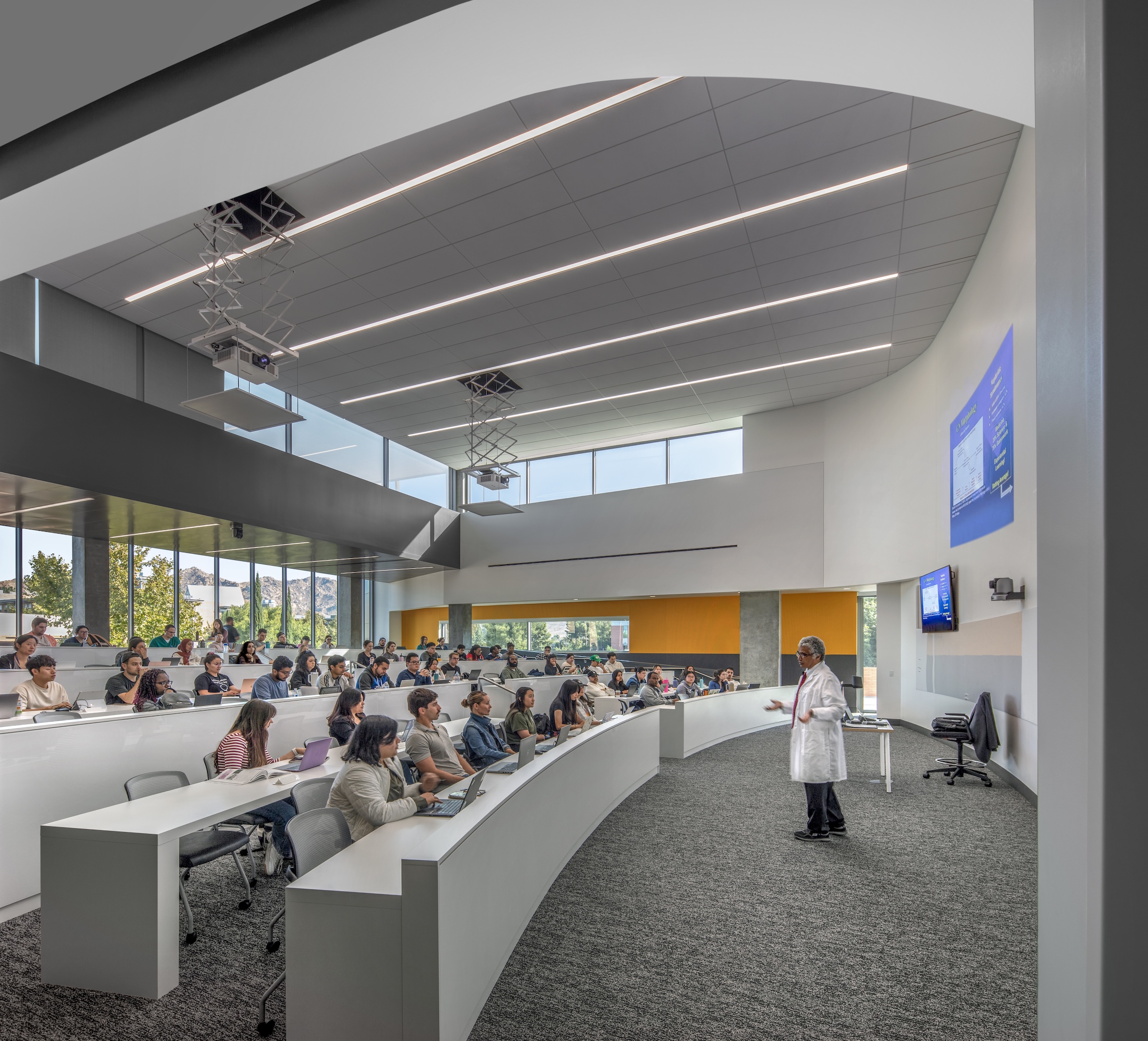 The University of California, Riverside, School of Medicine has opened the 94,576-sf, five-floor Education Building II (EDII). Photo: Bill Timmerman Photography