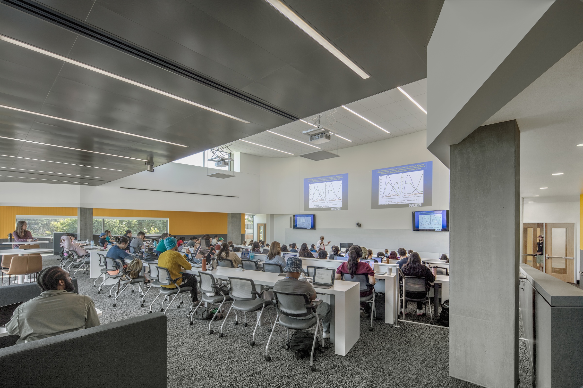 The University of California, Riverside, School of Medicine has opened the 94,576-sf, five-floor Education Building II (EDII). Photo: Bill Timmerman Photography