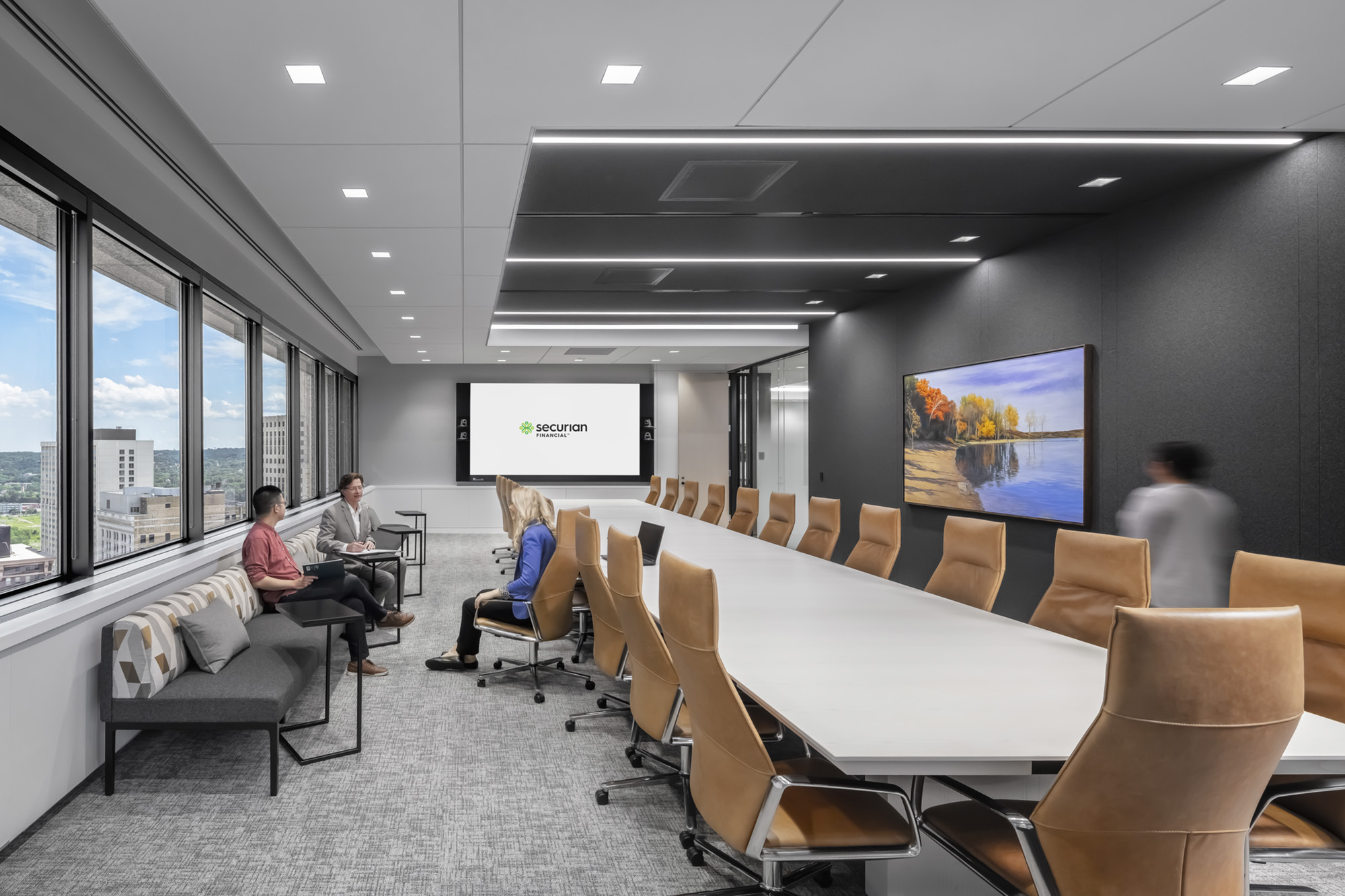 Securian Leadership Hybrid Int Board Room