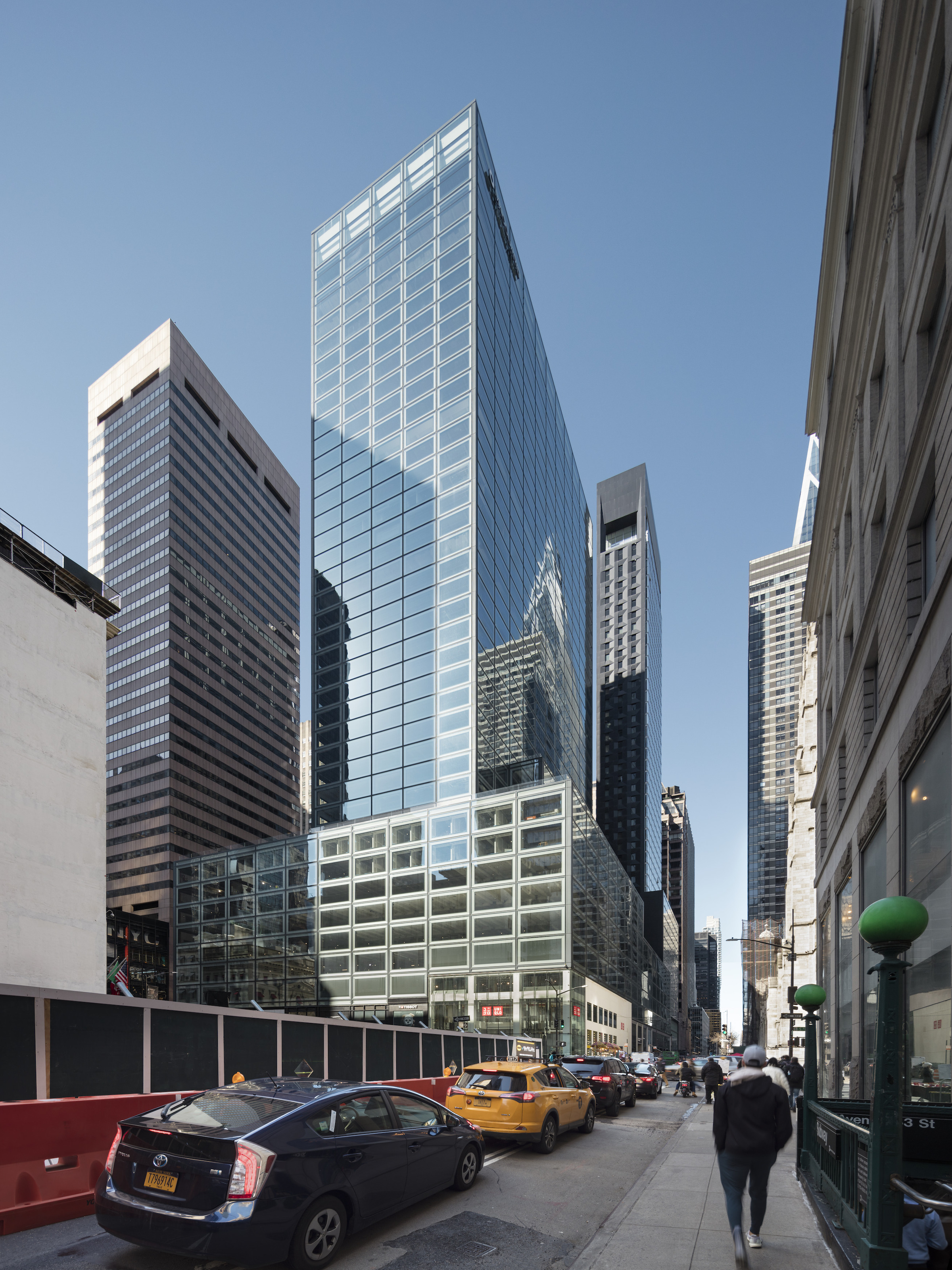 660 Fifth Avenue, NYC. Photo: Raimund Koch, courtesy KPF