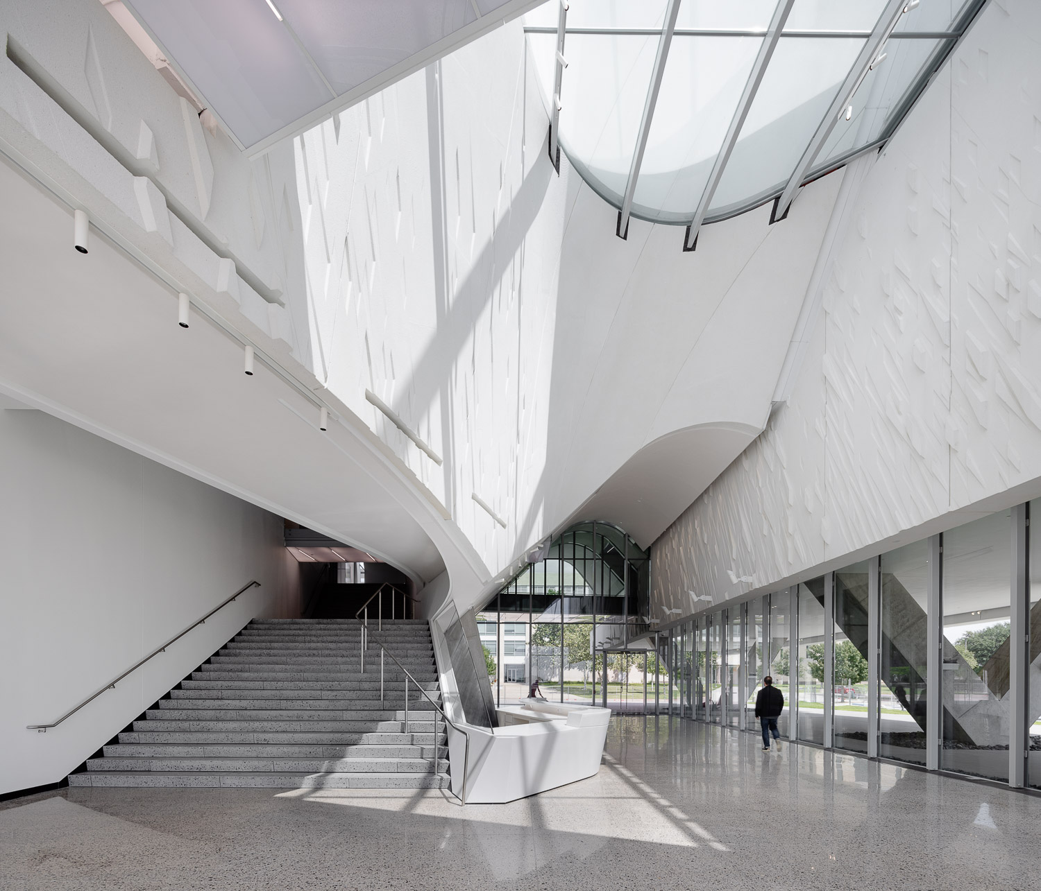 O'Donnell Athenaeum Phase I Museum north-facing view, grand staircase, and lobby. Photo: ©Mauricio Rojas, Courtesy of UT Dallas