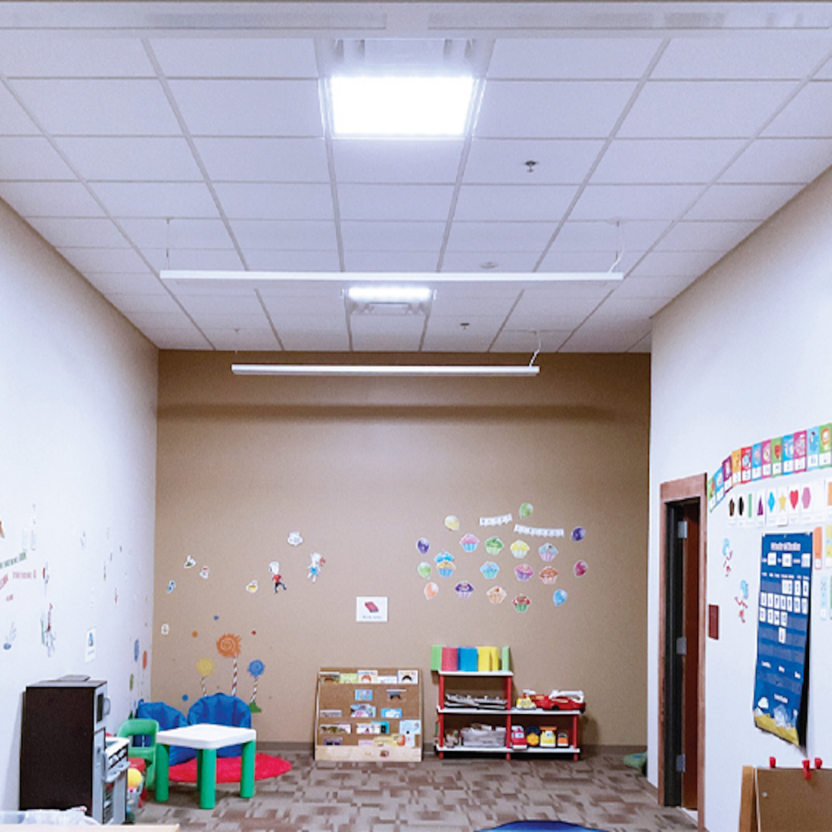 Lincoln School classroom with Solatube daylighting