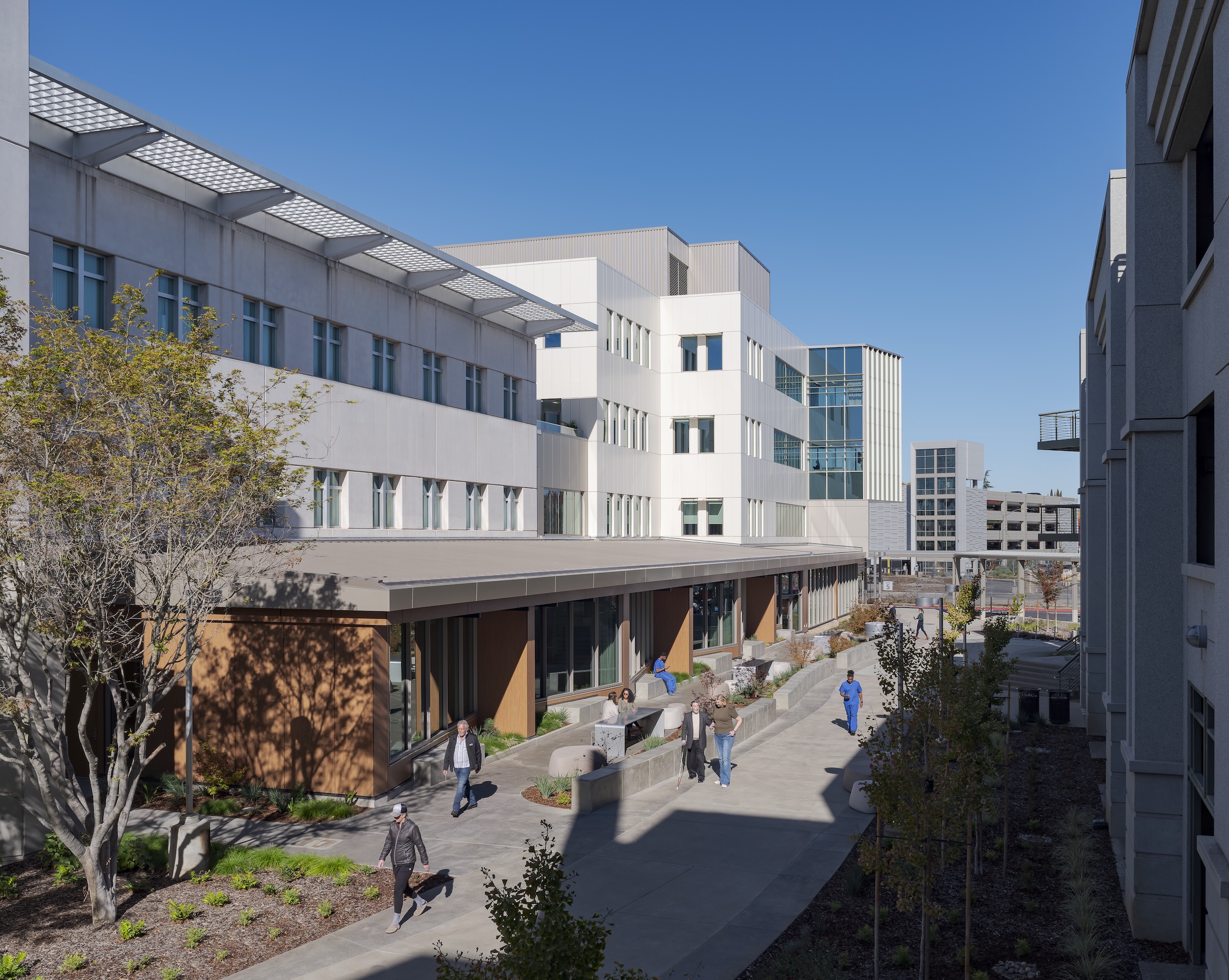 UC Davis Health opens Ernest E. Tschannen Eye Institute Building, designed by HGA, built by McCarthy Building Companies All photos courtesy UC Davis Health