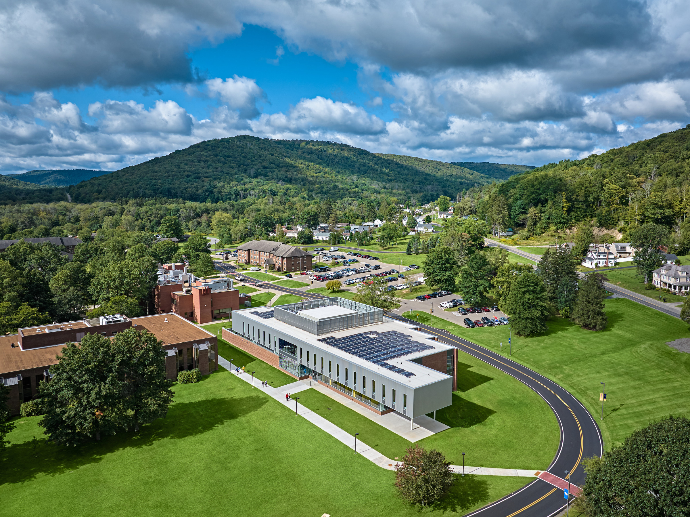 UPitt at Bradford opens new Engineering & Information Technologies Building