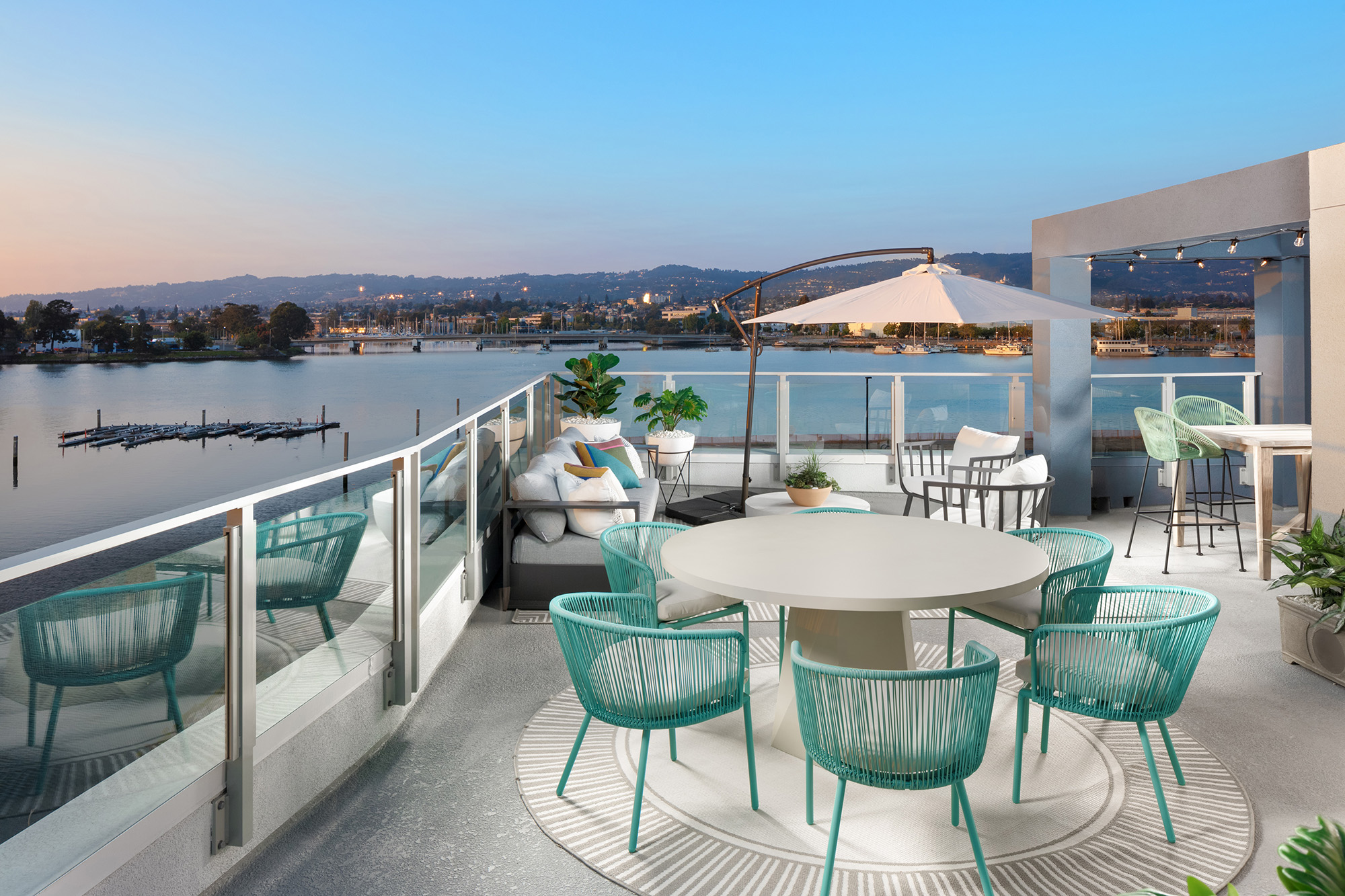 Waterside Rooftop at Alameda Marina