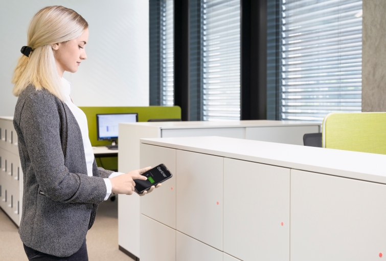 Flexible work locker