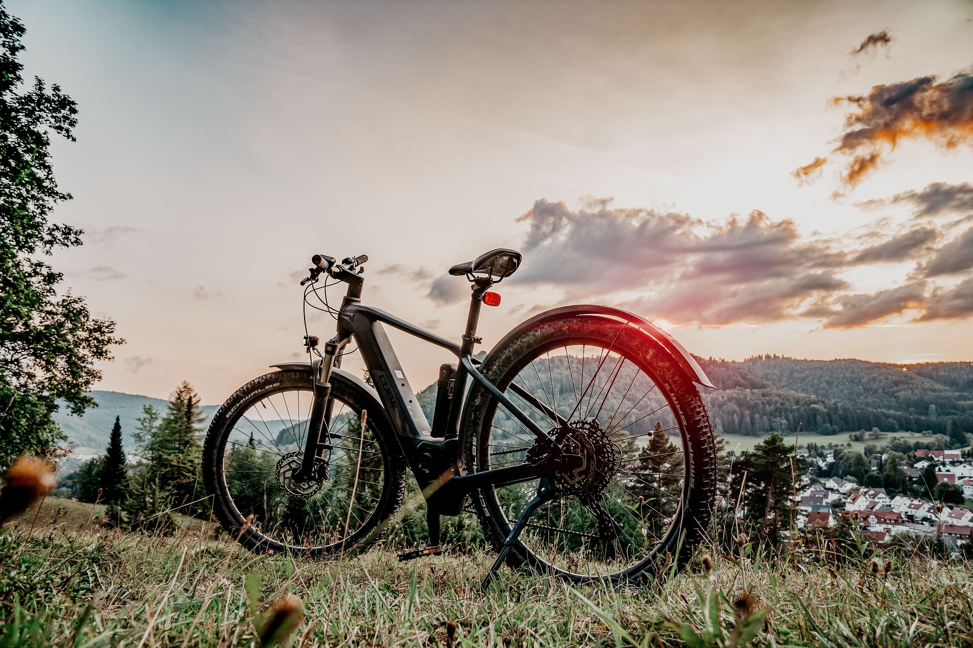 Image by Jürgen Polle from Pixabay - Popular Denver e-bike voucher program aids carbon reduction goals