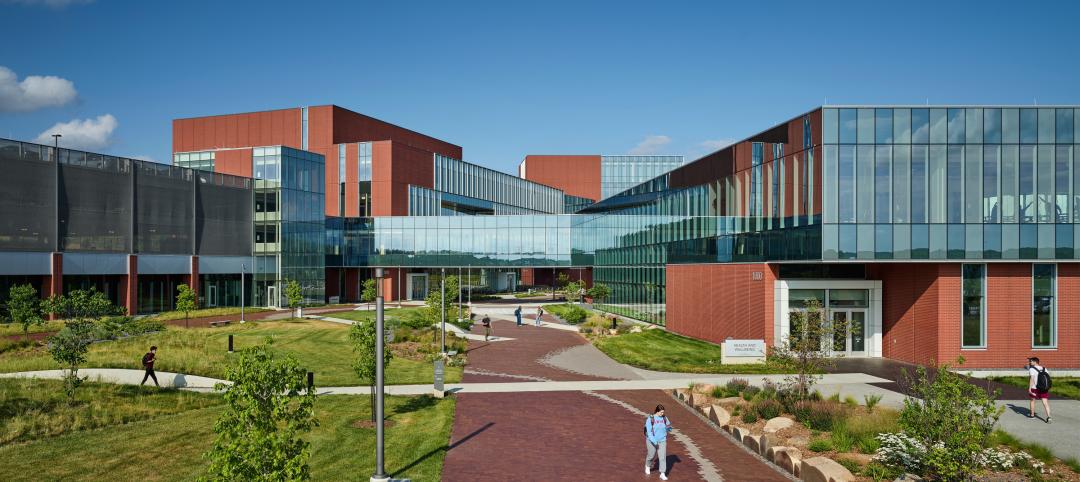 Des Moines University Medicine and Health Sciences opens a new 88-acre campus, Photo: Michael Robinson Photography, courtesy RDG Planning & Design