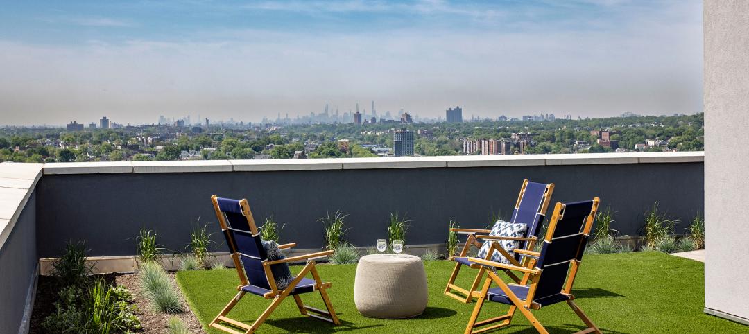 42 Broad rooftop patio amenity