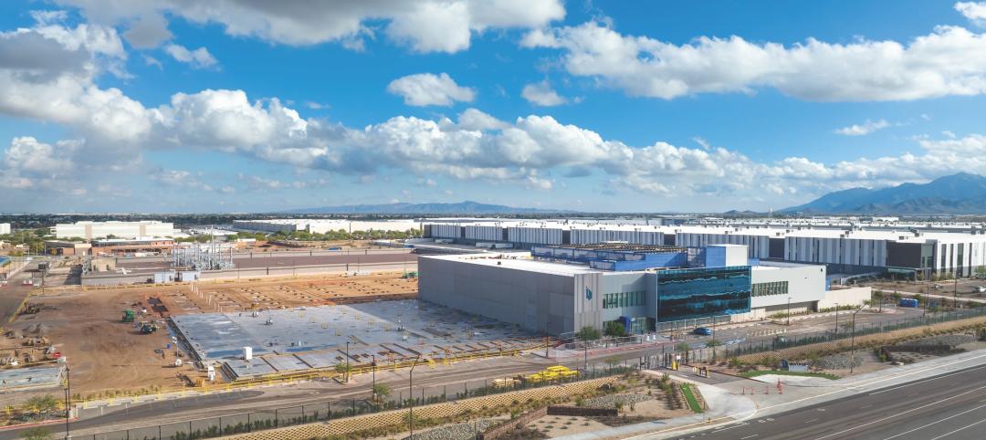  Vantage’s AZ1 campus in Mesa, Ariz. Photo courtesy Corgan