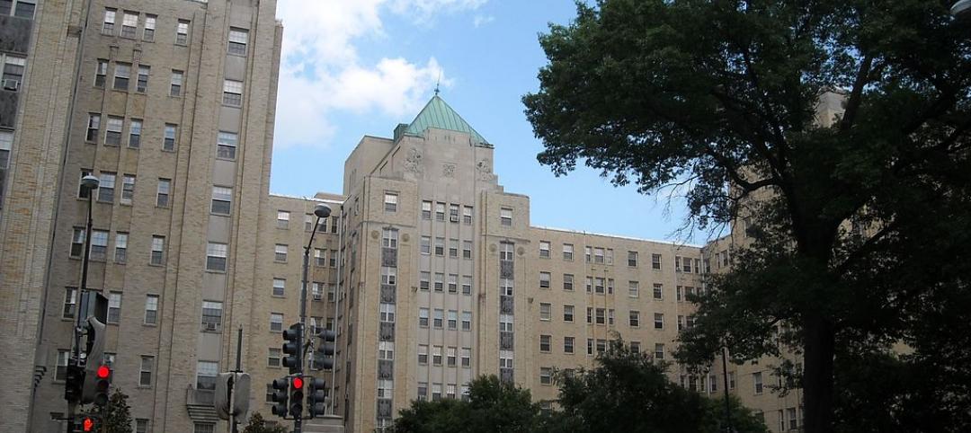 The Kennedy-Warren Apartment Building in Washington, D.C. Photo: Wikimedia Commo