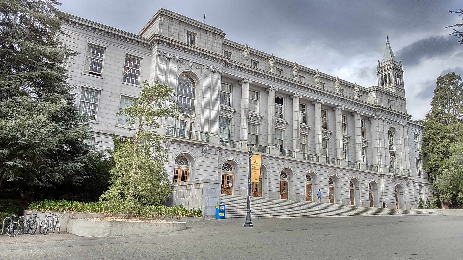 University of California, Berkeley. Image by Bishnu Sarangi from Pixabay 