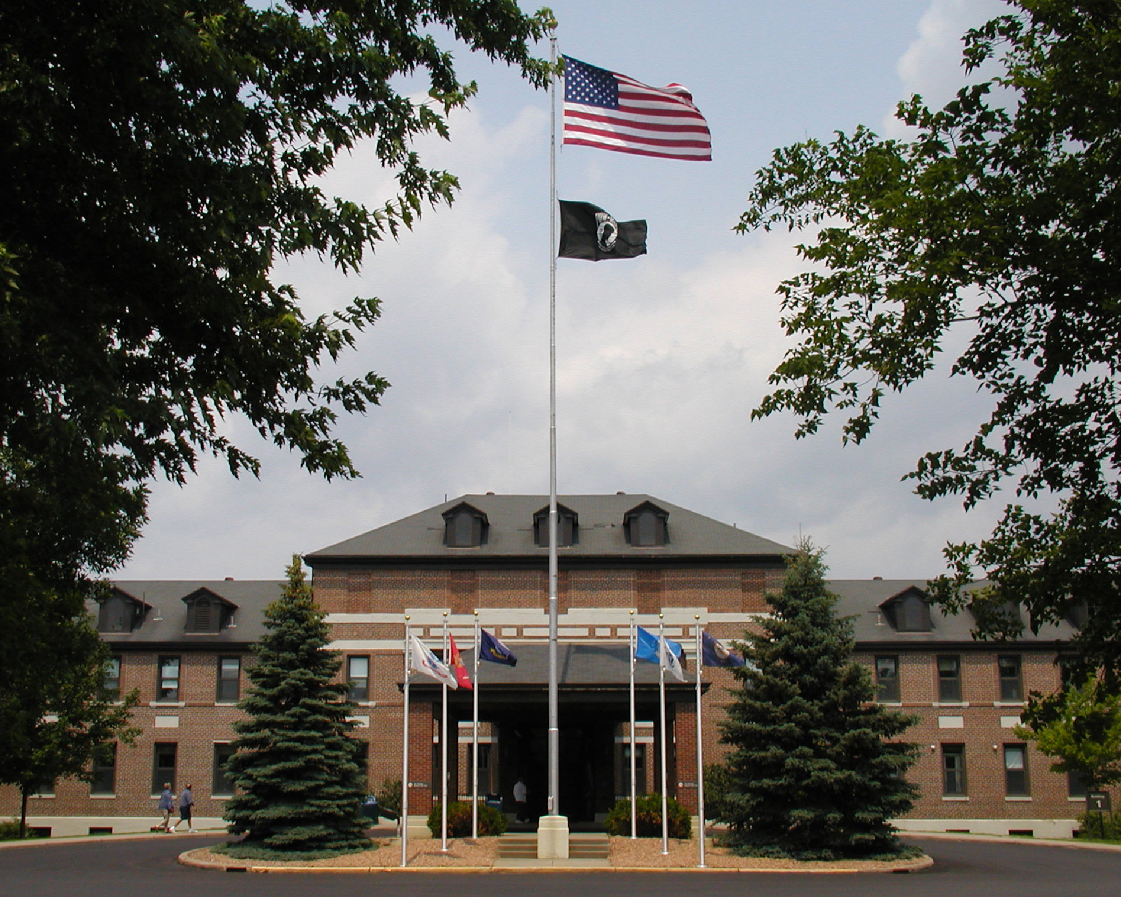 The St. Cloud (Minn.) VA Health Care System is among government buildings to ach