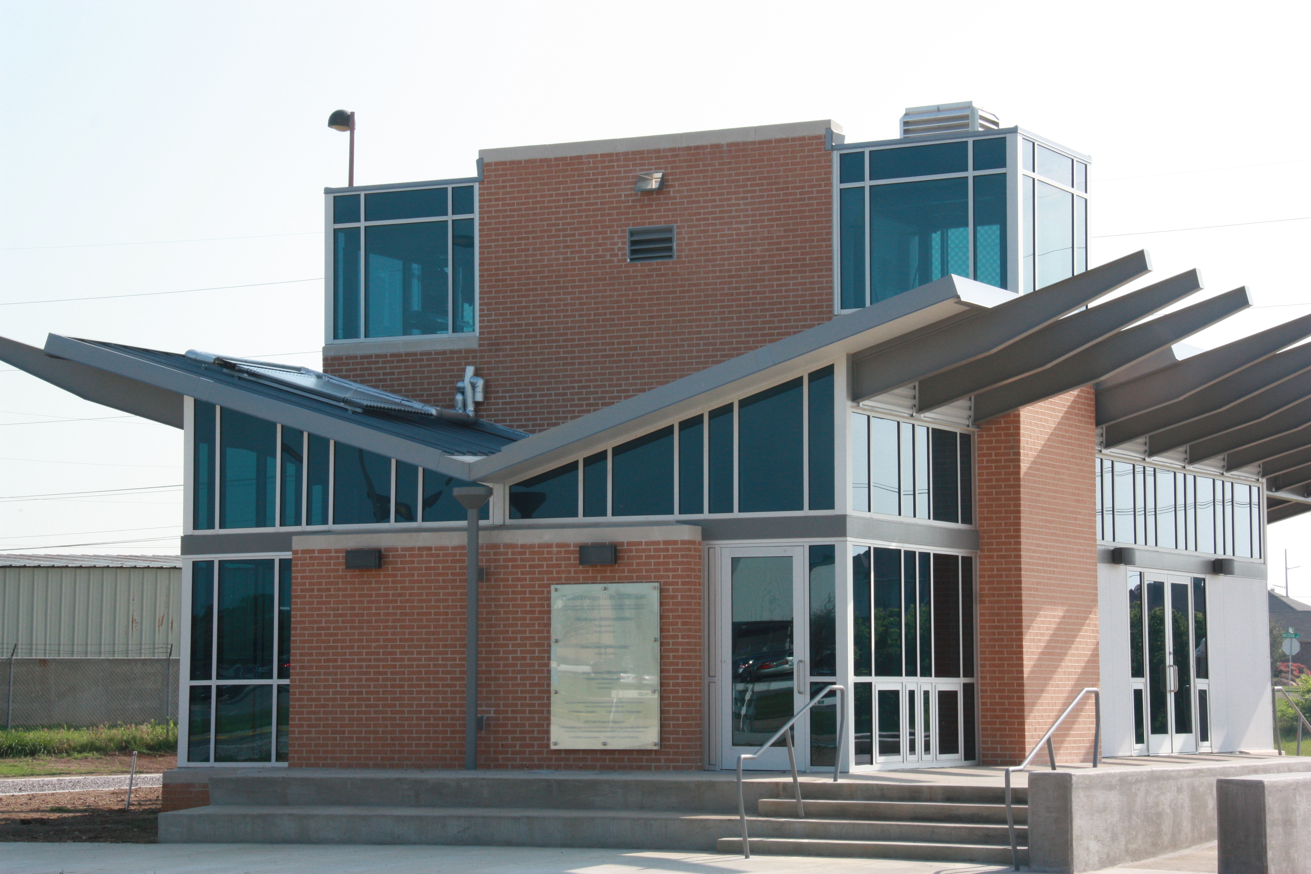 Construction on UNTs new facility began in July 2011. A ribbon cutting ceremony